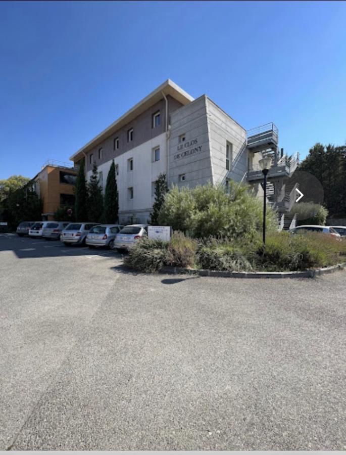 Joli Studio Le Clos D'Aix Avec Grande Terrasse Piscine Et Parking Gratuit Aix-en-Provence Extérieur photo